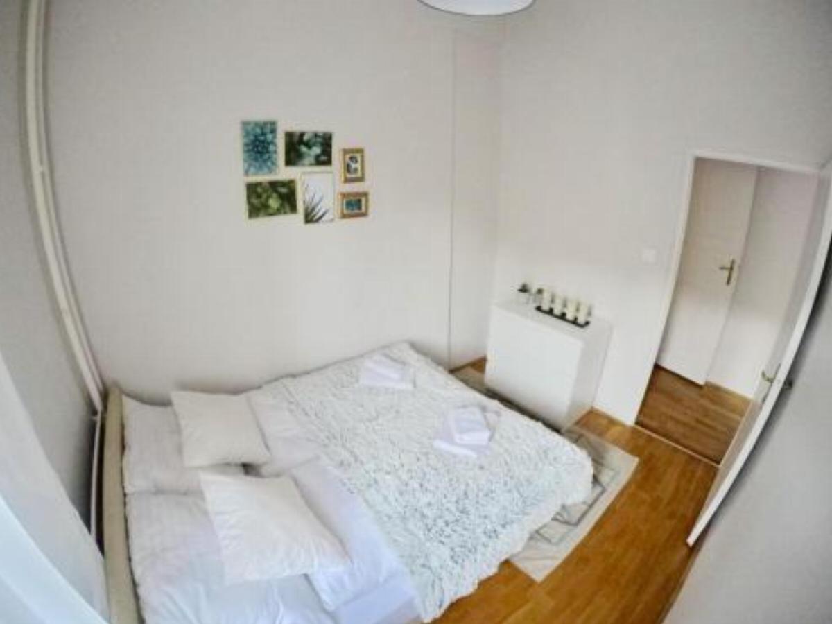 Dorina's two-bedrooms apartment Hotel Budapest Hungary