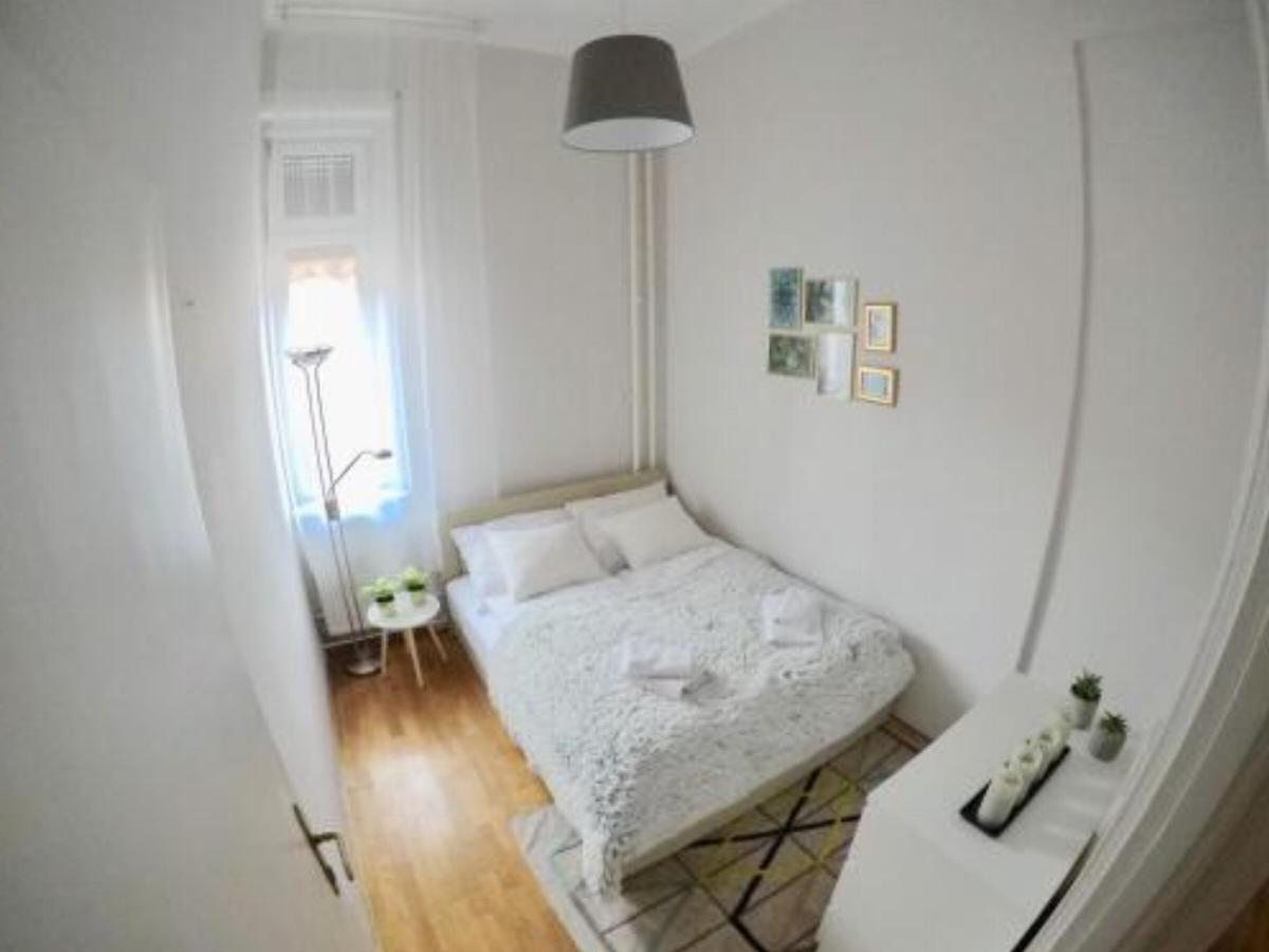 Dorina's two-bedrooms apartment Hotel Budapest Hungary