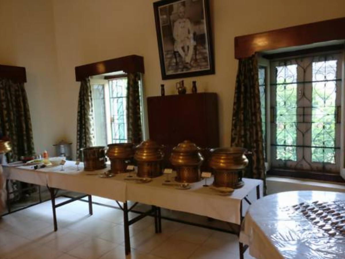 Dowlat Villas Palace Hotel Himatnagar India