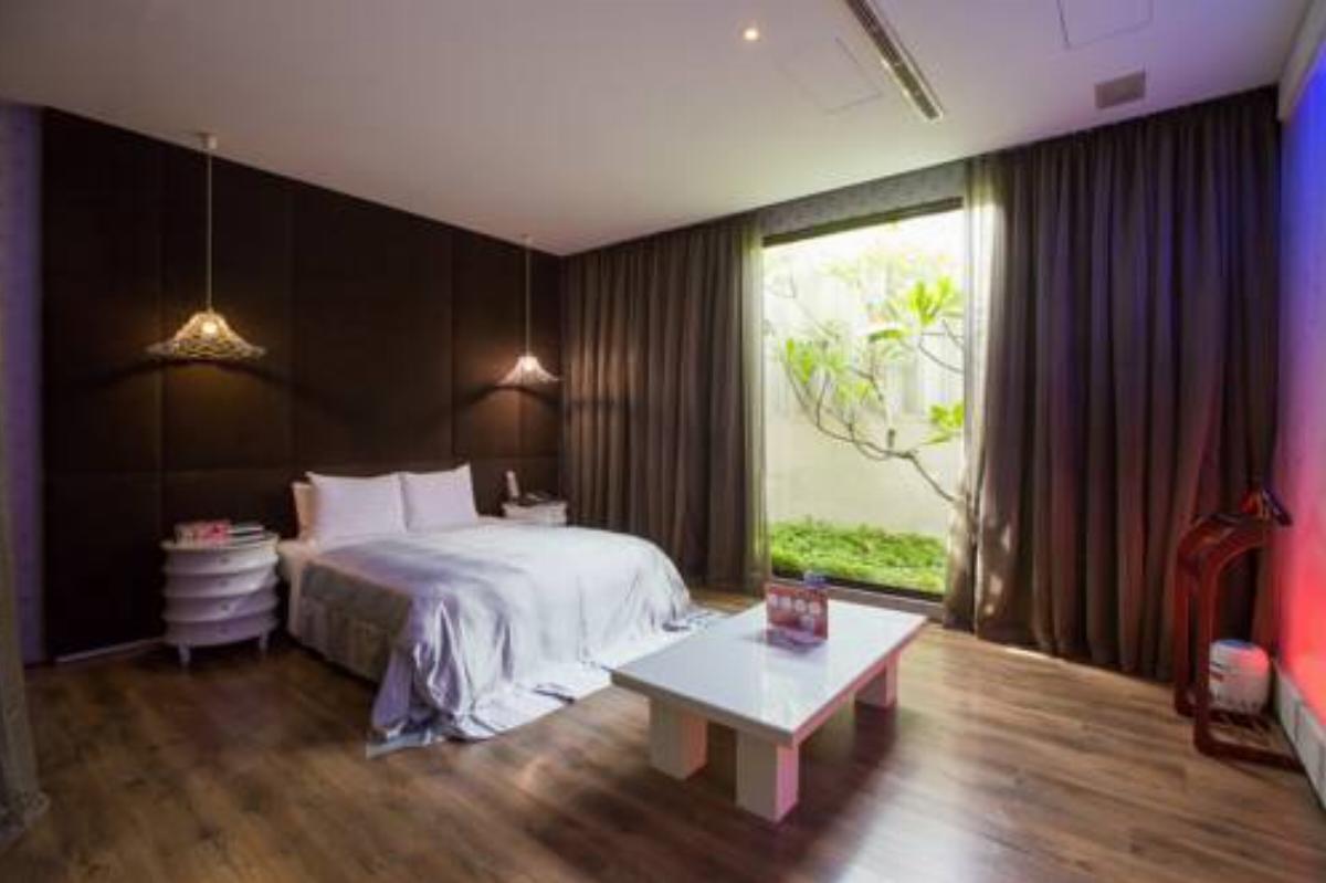 Ease Motel Hotel Caotun Taiwan