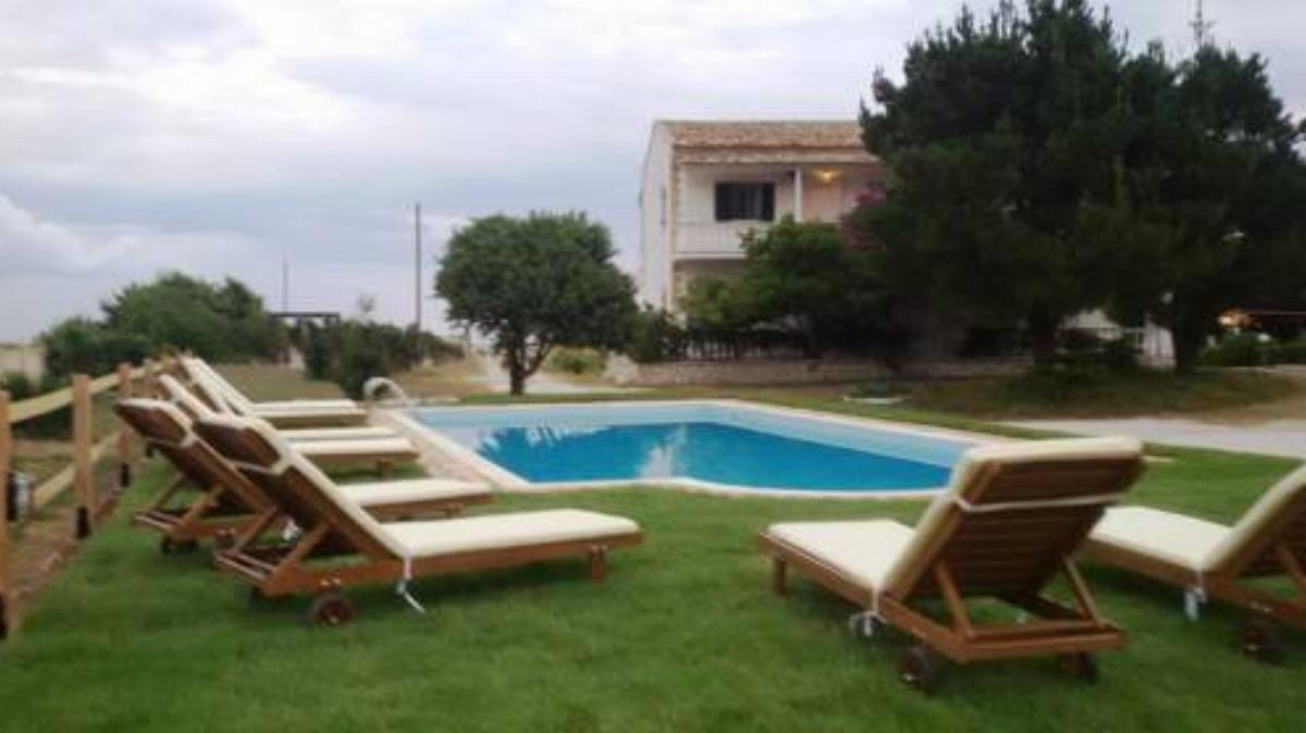 Elli Beach Apartments and Studios Hotel Almiros Beach Greece