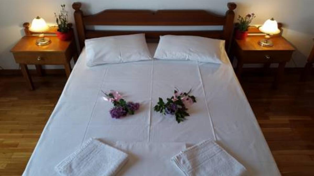 Epic Rooms Hotel Delfoi Greece