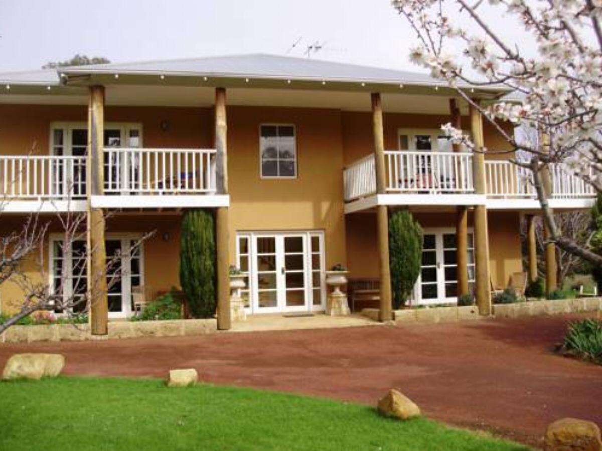 Erravilla Country Estate Spa Suite Accommodation Hotel Yallingup Australia