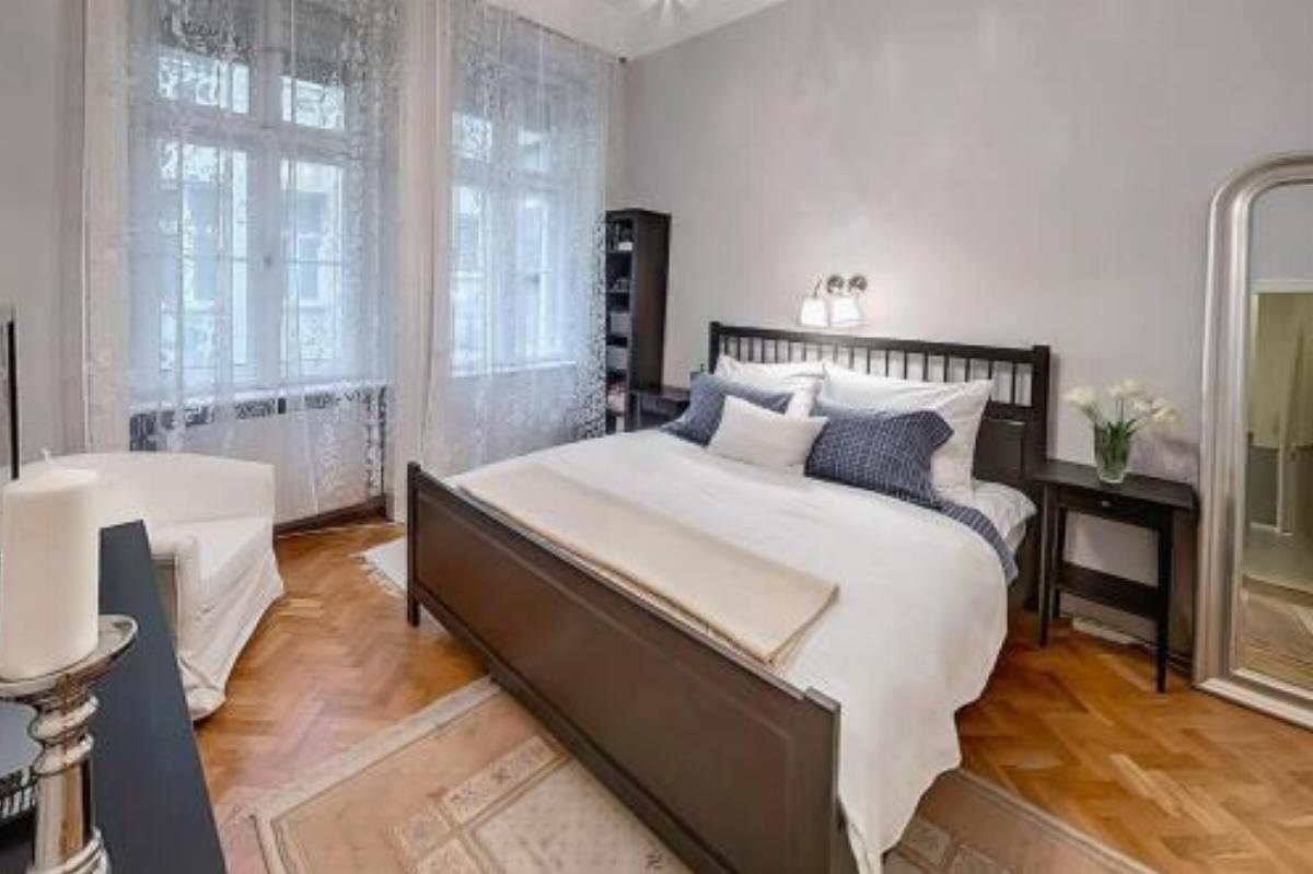 Exclusive Suit with 3 rooms next to Castle Hotel Budapest Hungary