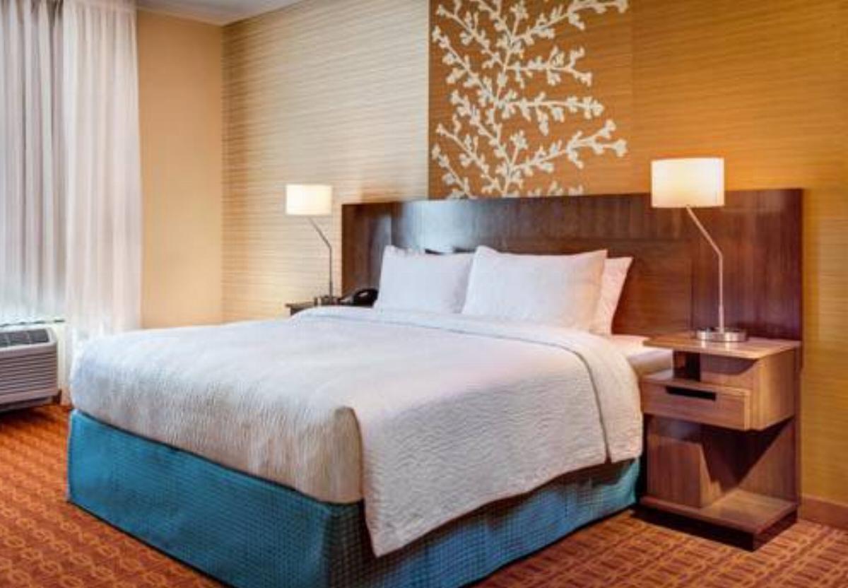 Fairfield Inn & Suites by Marriott Fayetteville North Hotel Fayetteville USA