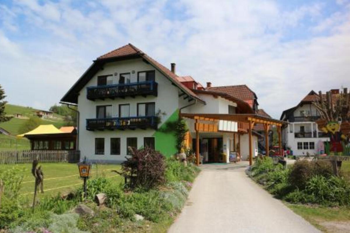 Familienparadies Reichenhauser Hotel Keutschach am See Austria