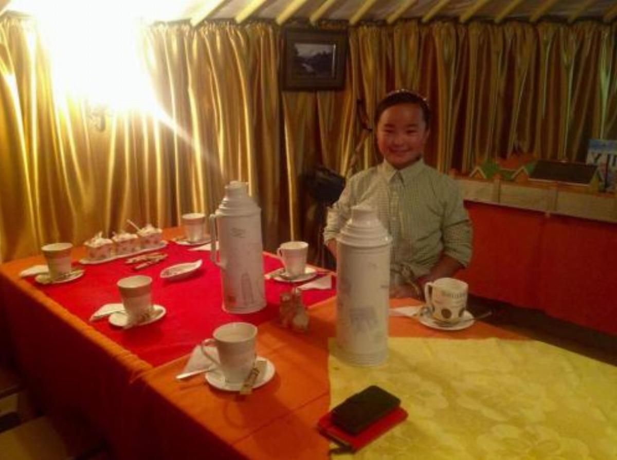Family Tour Guesthouse Hotel Harhorin Mongolia