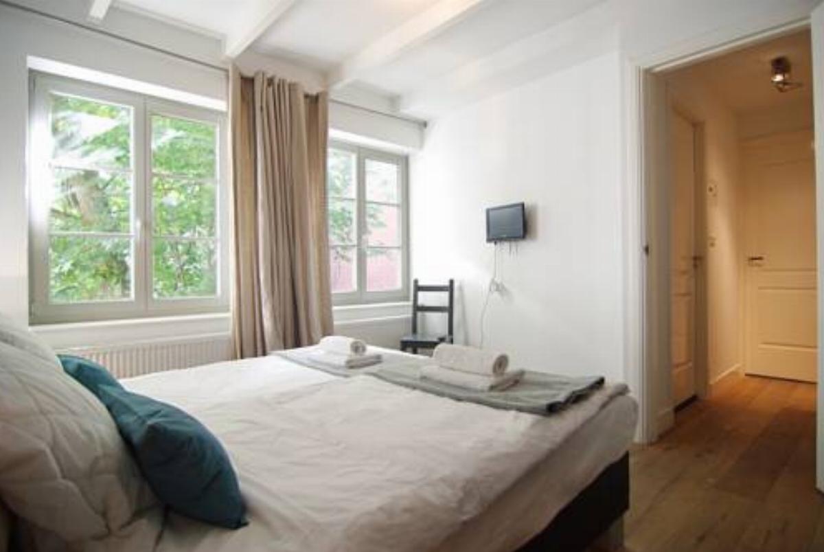 Fantastic old city centre apartment Hotel Amsterdam Netherlands