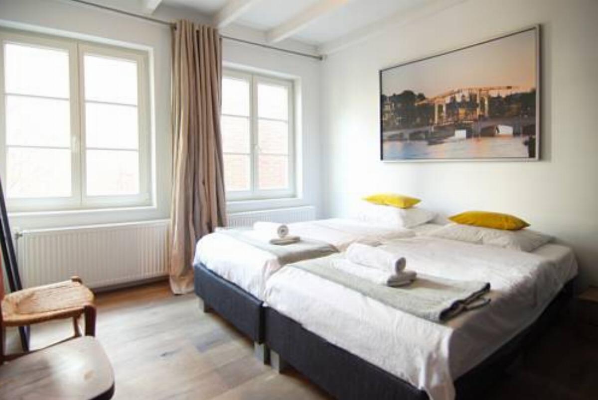 Fantastic old city centre apartment Hotel Amsterdam Netherlands