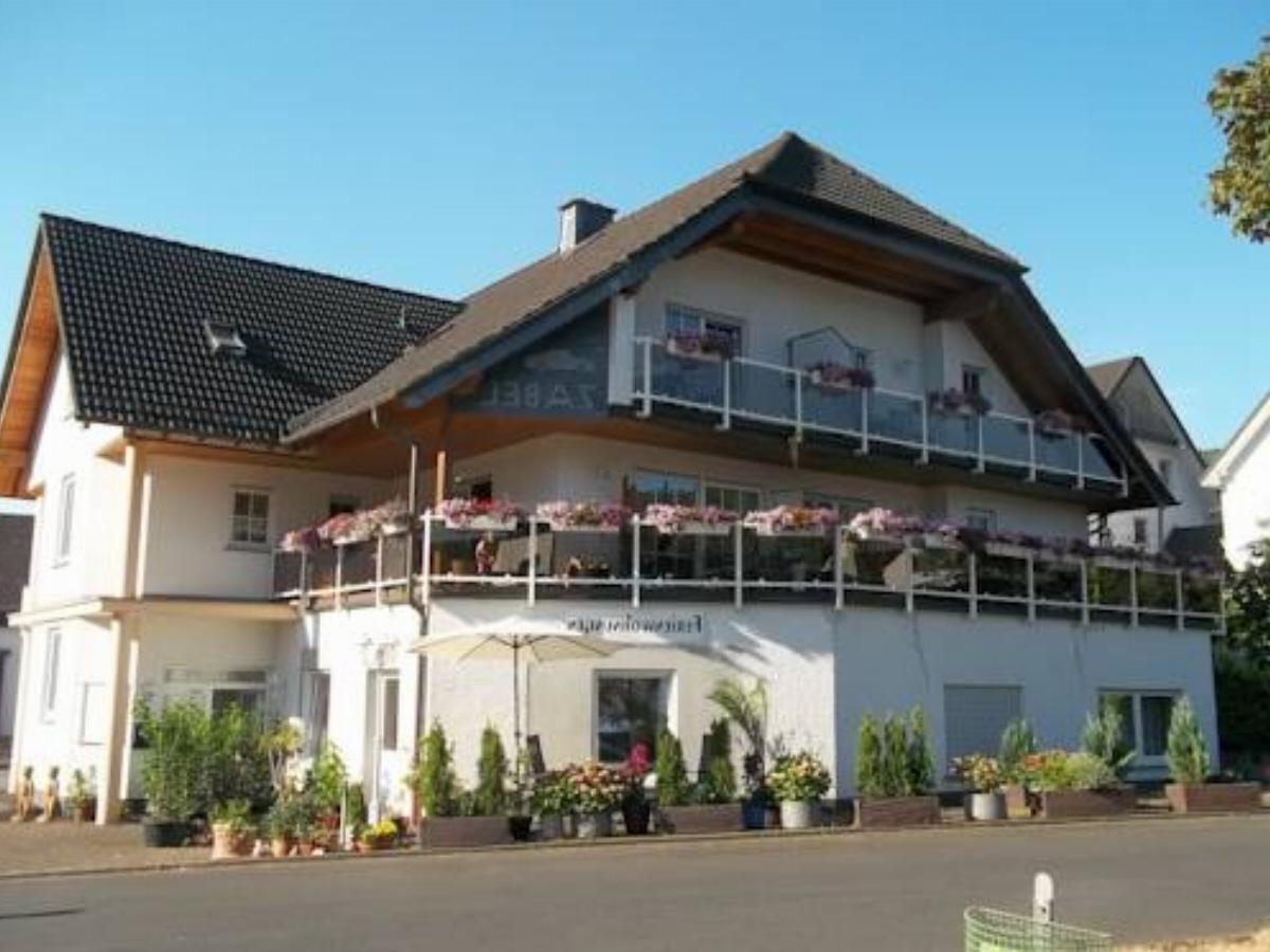 Ferienhaus Zabel Hotel Bruttig-Fankel Germany