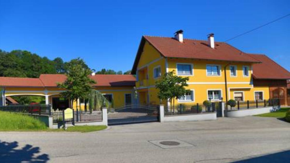 Ferienwohnung Hanetseder Hotel Wallern an der Trattnach Austria