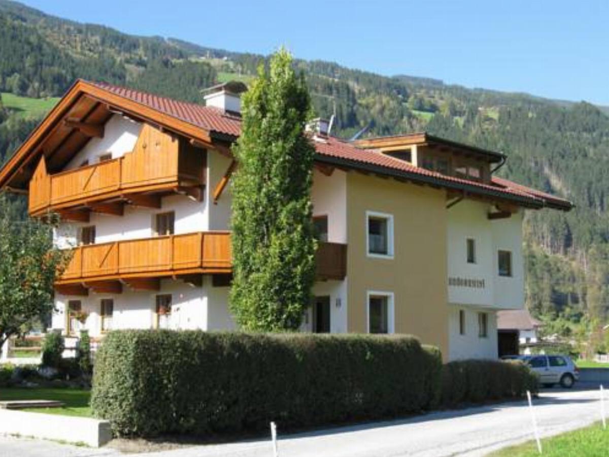 Ferienwohnung Michaela Hotel Zell am Ziller Austria