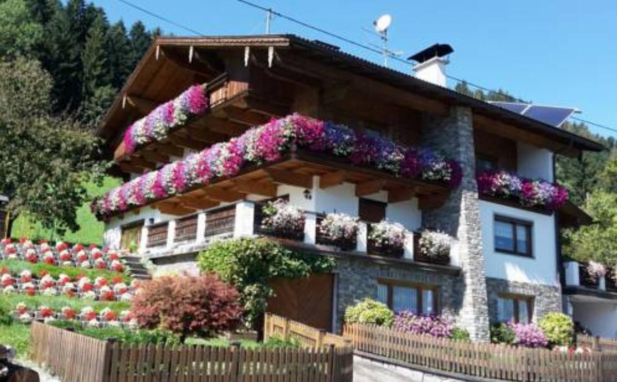 Ferienwohnungen Gruber Hotel Hart im Zillertal Austria