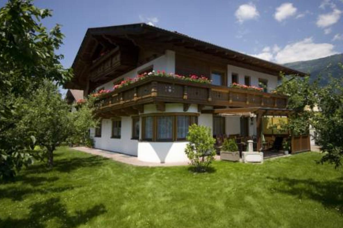 Ferienwohnungen Haus Schett Hotel Lienz Austria