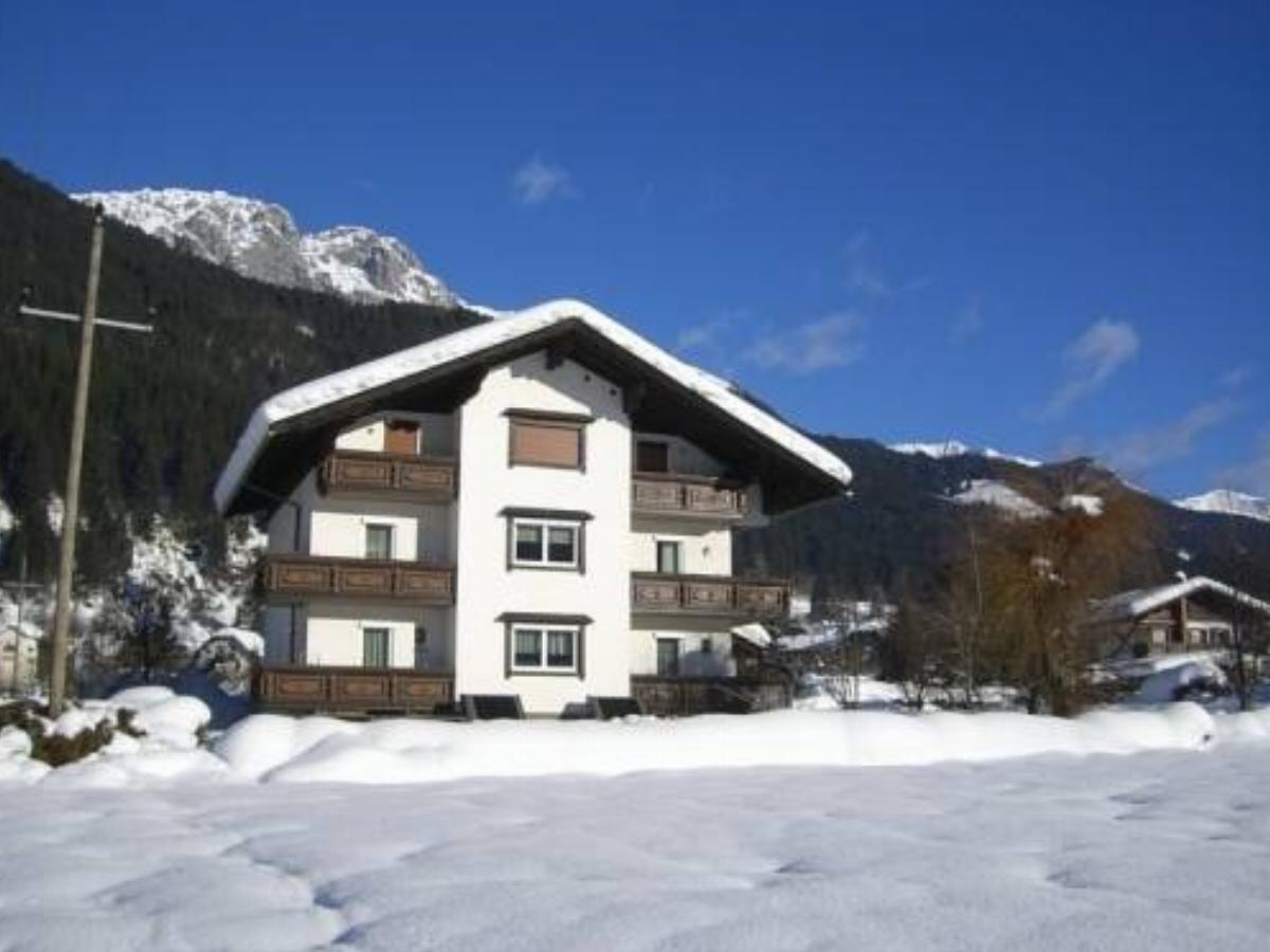 Ferienwohnungen/Holiday Apartments Lederer Hotel Reisach Austria