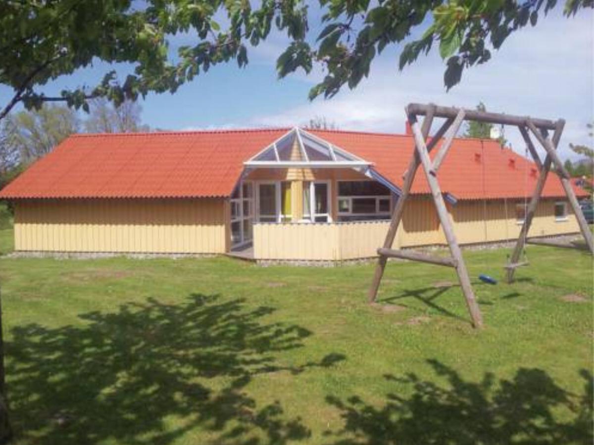 Five-Bedroom Holiday Home in GroSs Mohrdorf Hotel Groß Mohrdorf Germany