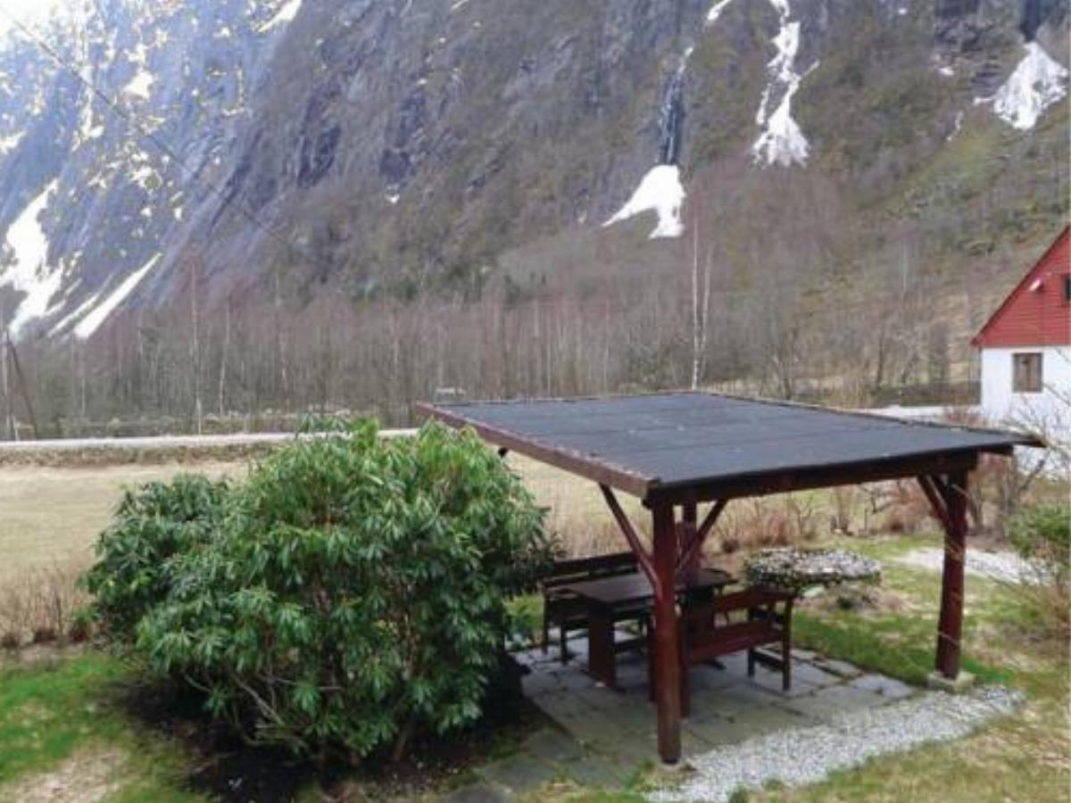 Five-Bedroom Holiday home with a Fireplace in Eidfjord Hotel Eidfjord Norway