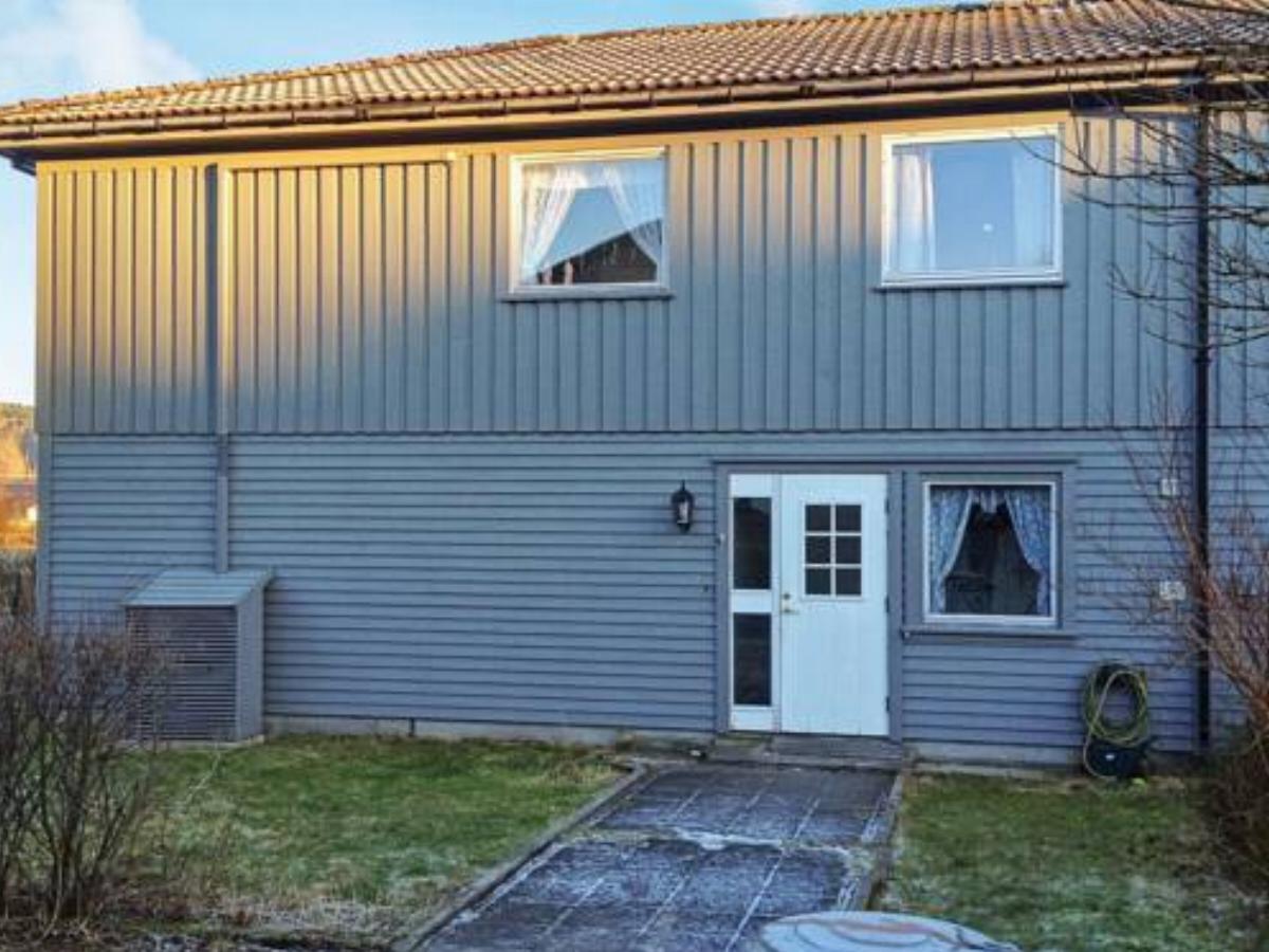 Four-Bedroom Holiday home in Gullesfjord Hotel Lyngdal i Numedal Norway