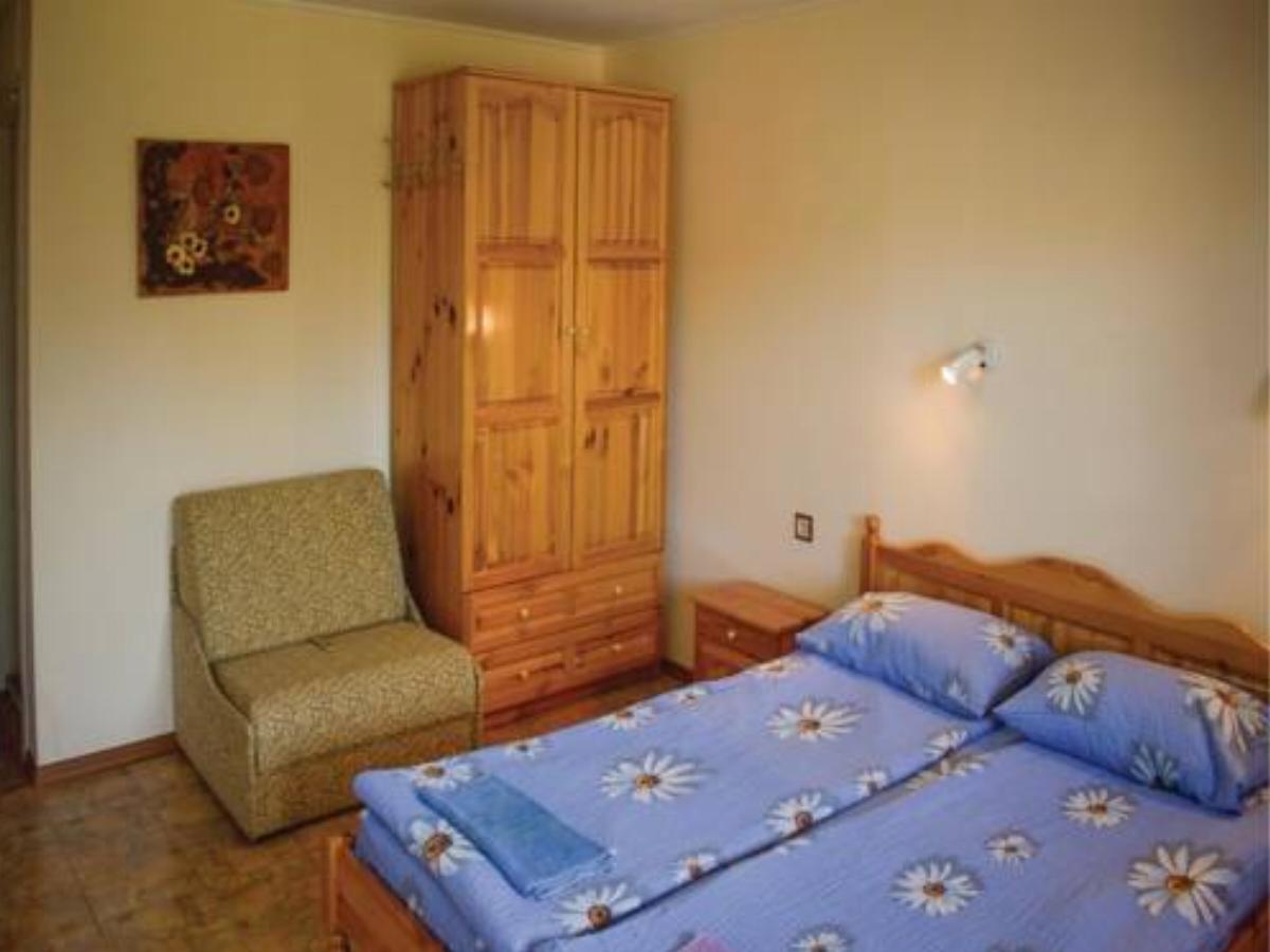 Four-Bedroom Holiday Home in Krapets Hotel Krapets Bulgaria