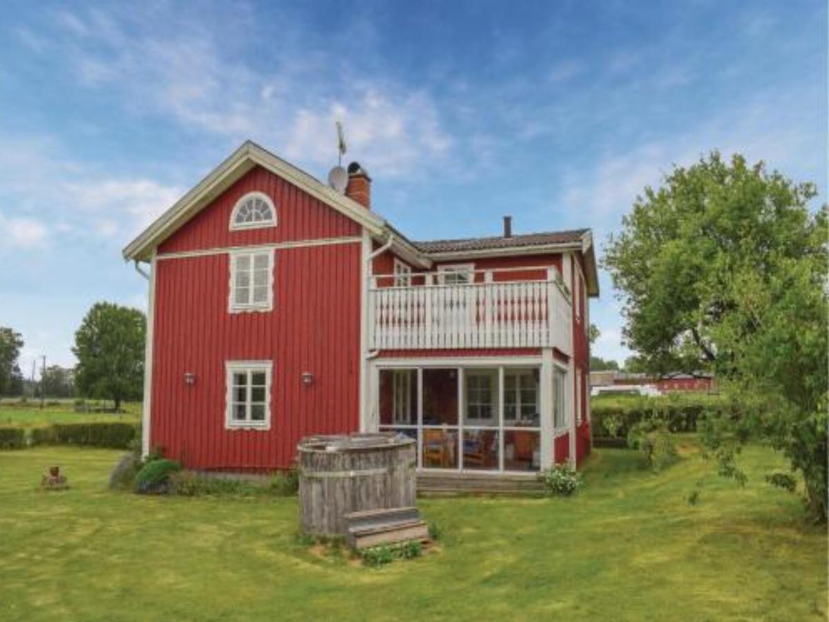Four-Bedroom Holiday Home in Lammhult Hotel Asaryd Sweden
