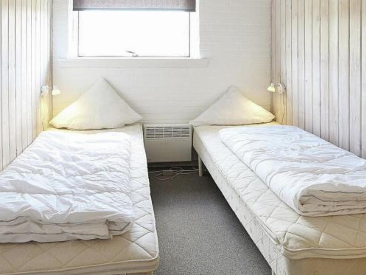 Four-Bedroom Holiday home in Ringkøbing 13 Hotel Klegod Denmark