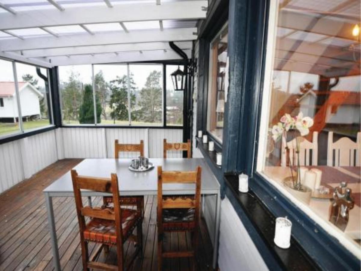 Four-Bedroom Holiday home with Sea View in Ljungskile Hotel Dramsvik Sweden