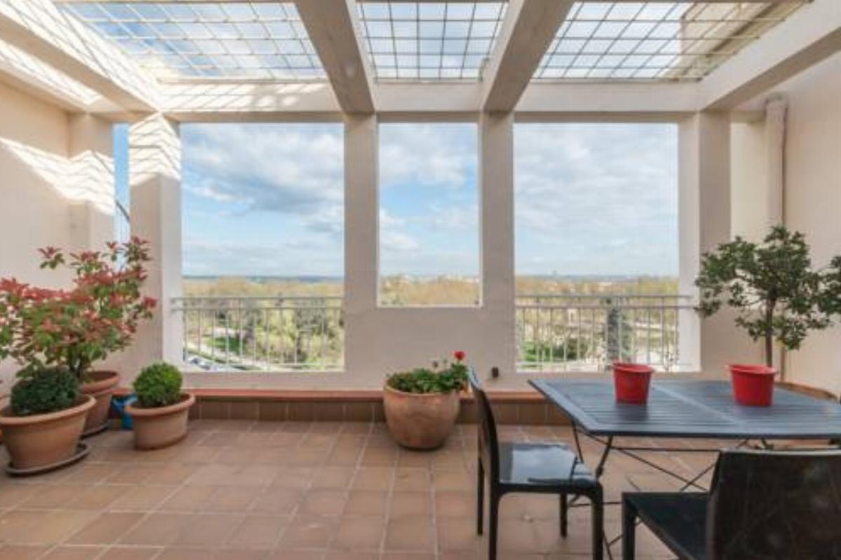 Friendly Rentals Rosales Terrace Hotel Madrid Spain