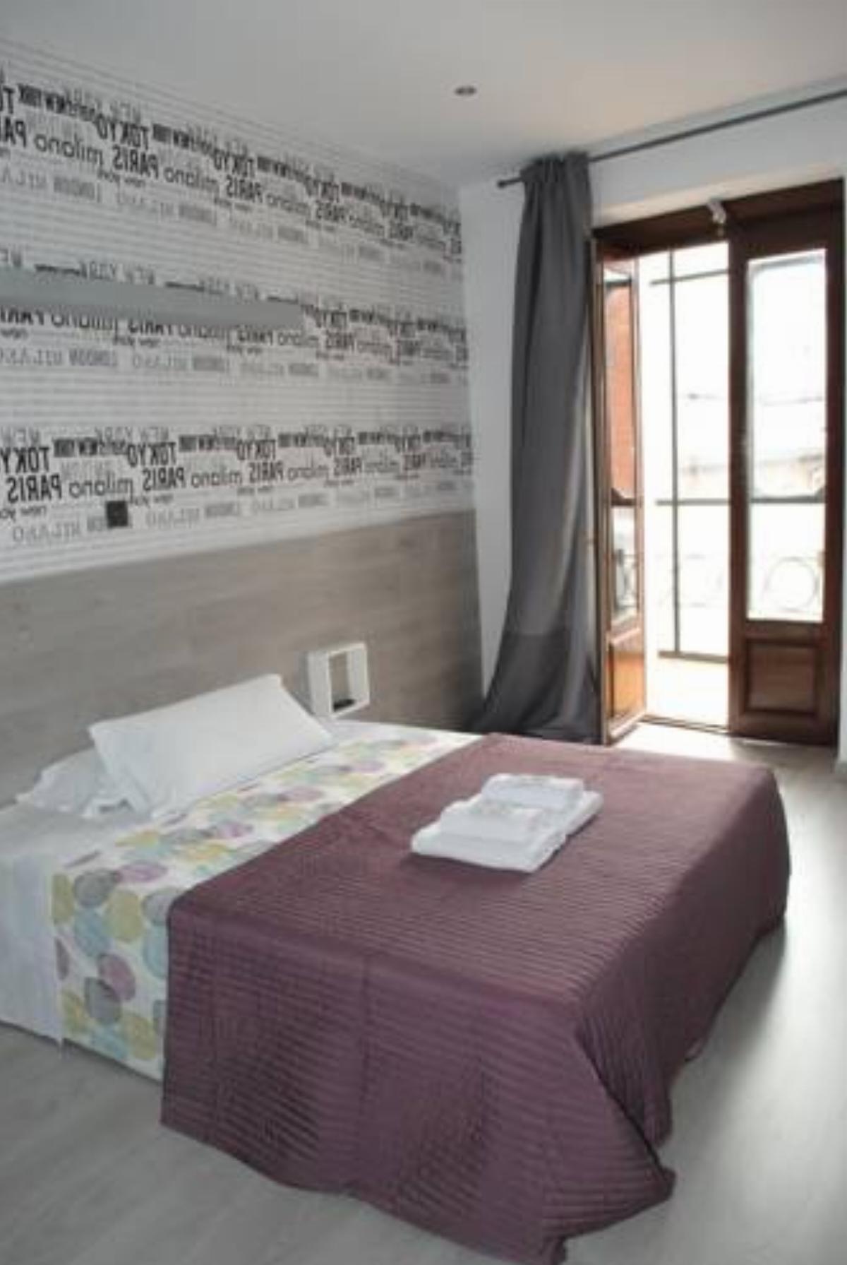 Fuencarral Rooms Hotel Madrid Spain