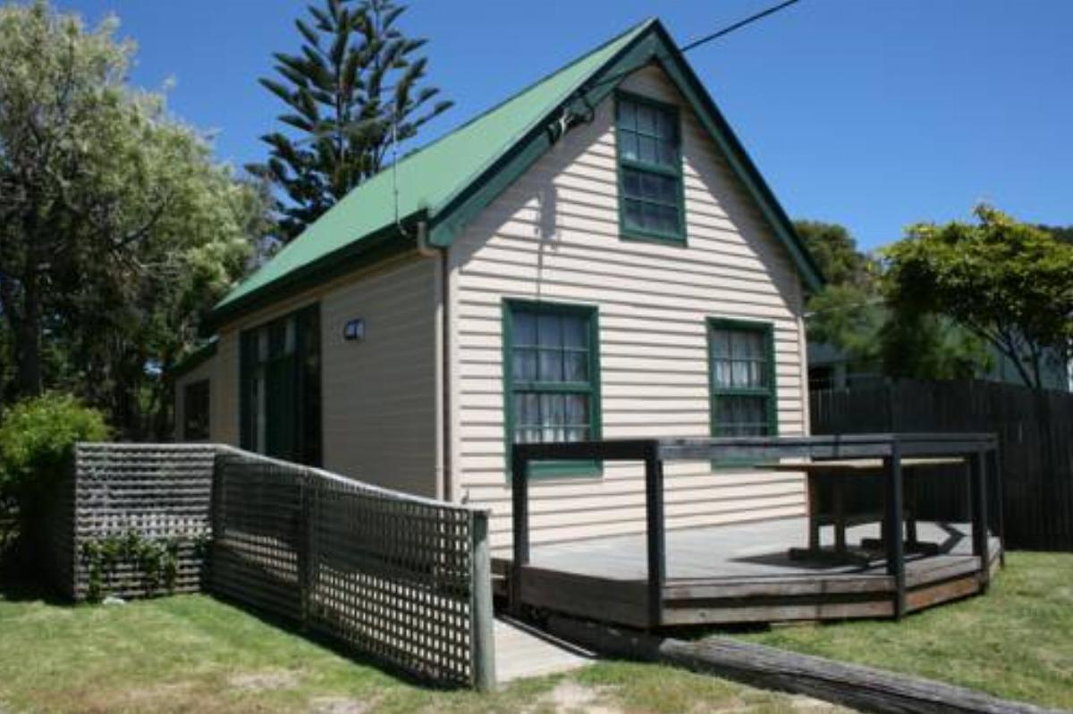 Gaol House Cottages Hotel Bicheno Australia