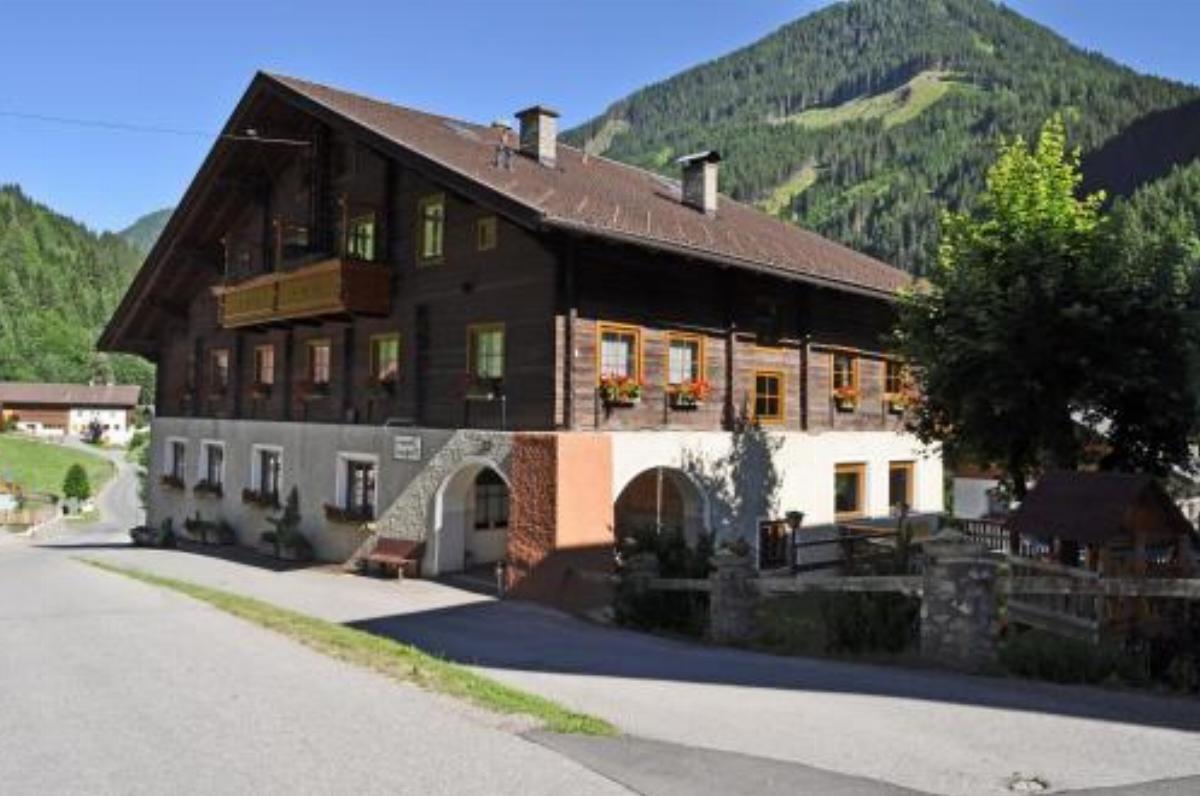 Gästeheim Dorfwirt Hotel Hopfgarten in Defereggen Austria
