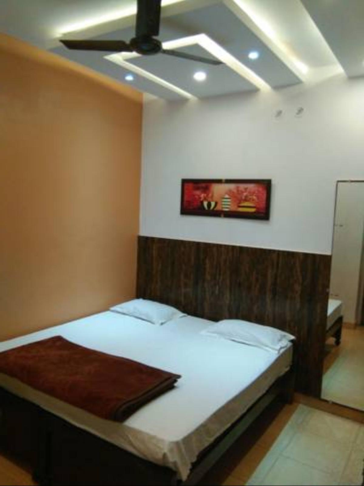 Goroomgo Homestay Chandigarh Hotel Manī Mājra India