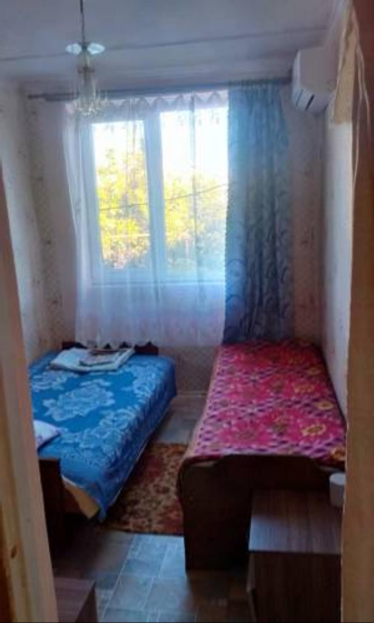 Gostevoy Dom Na Priozernoy Hotel Berehove Crimea