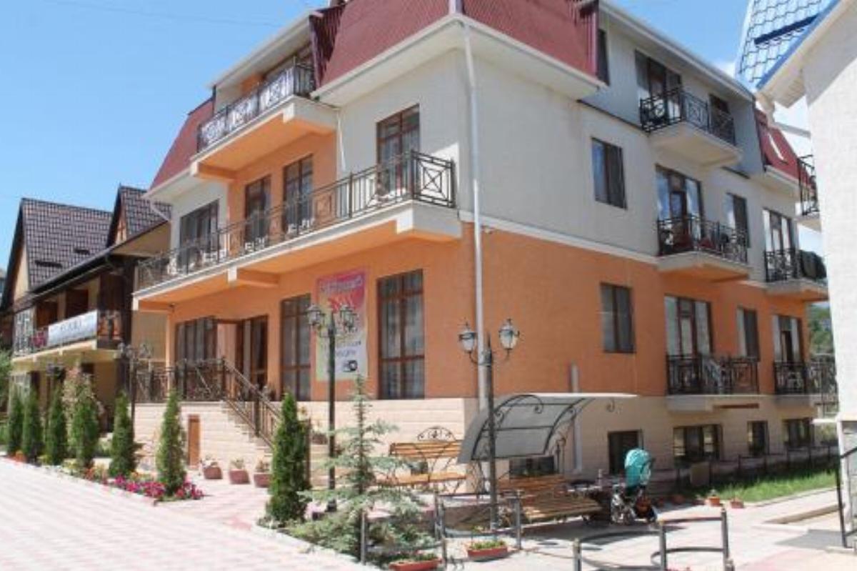Gostievoi Dom Luxe Hotel Bosteri Kyrgyzstan
