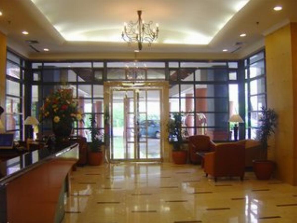 Grand Tropic Suites-Exec Suite Hotel Jakarta Indonesia