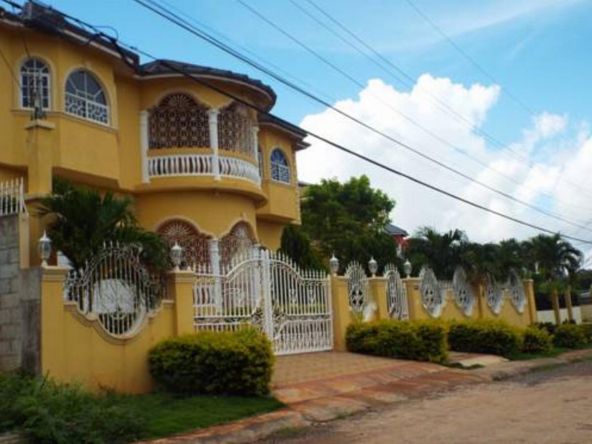 Group Luxury Rental Hotel Dove Cot Park Jamaica