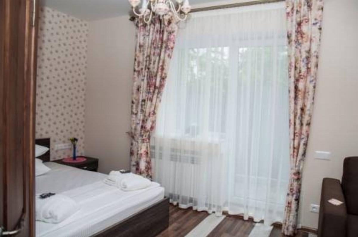Guest House Bonjour Hotel Berdyansʼk Ukraine