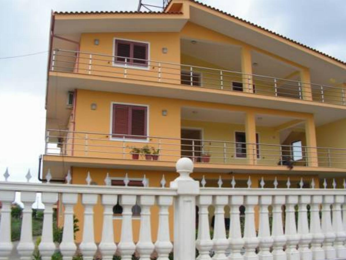 Guest House Fatos Biti Hotel Divjakë Albania