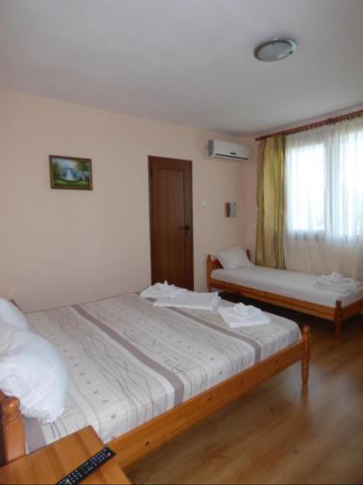 Guest House Ivanovi Hotel Chernomorets Bulgaria