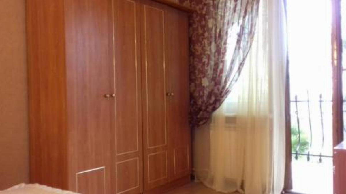 Guest House on Kholodnyi Ln 1 Hotel Alupka Crimea
