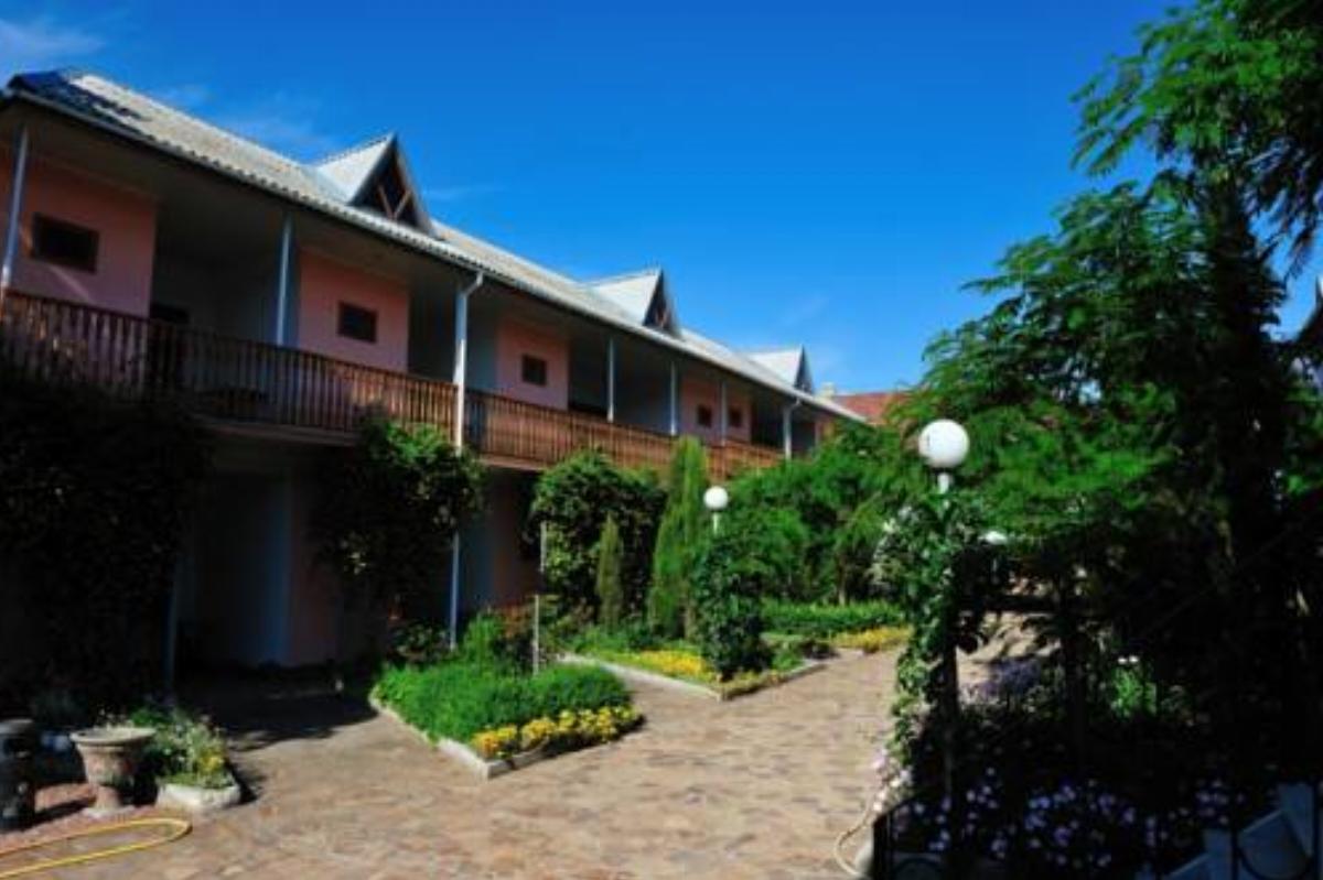 Guest House on Ulitsa Lugovaya Hotel Chornomorskoe Crimea