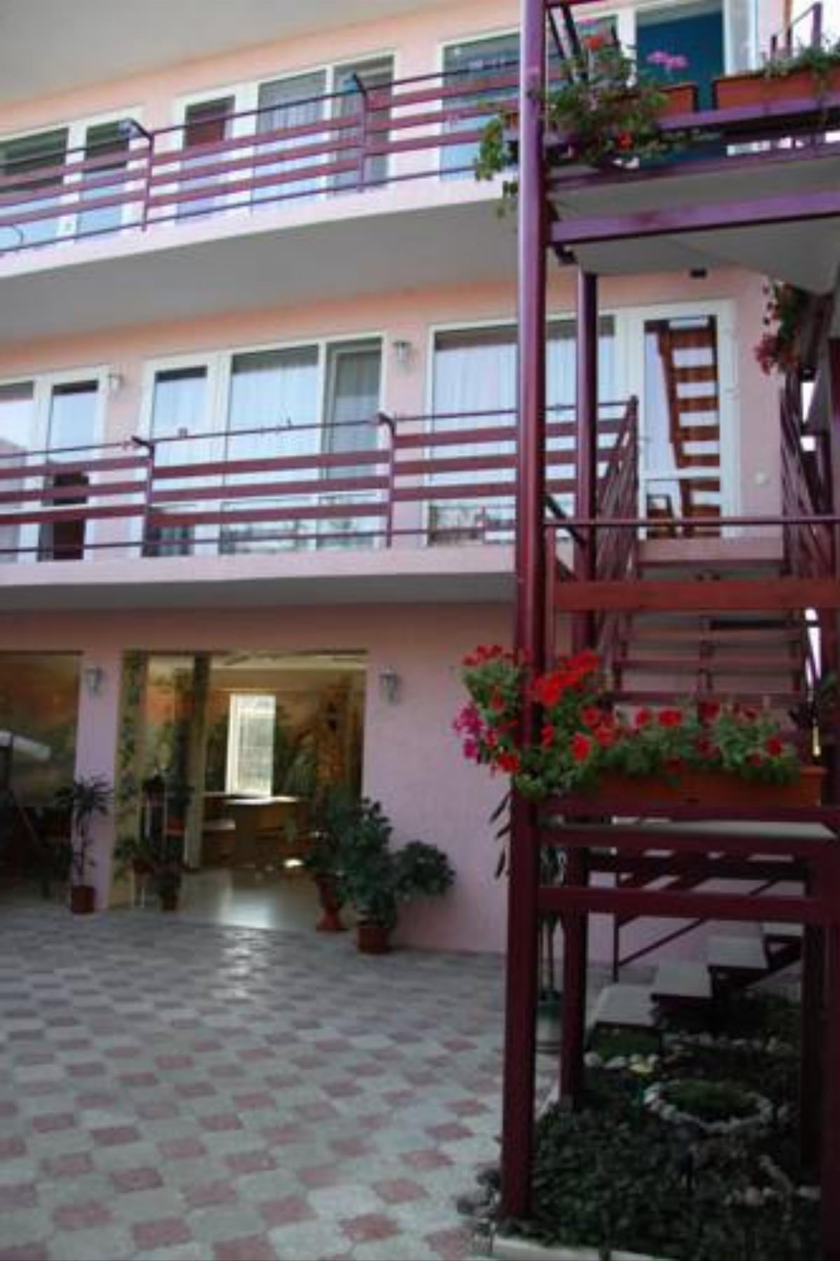 Guest House Sonata Hotel Berehove Crimea
