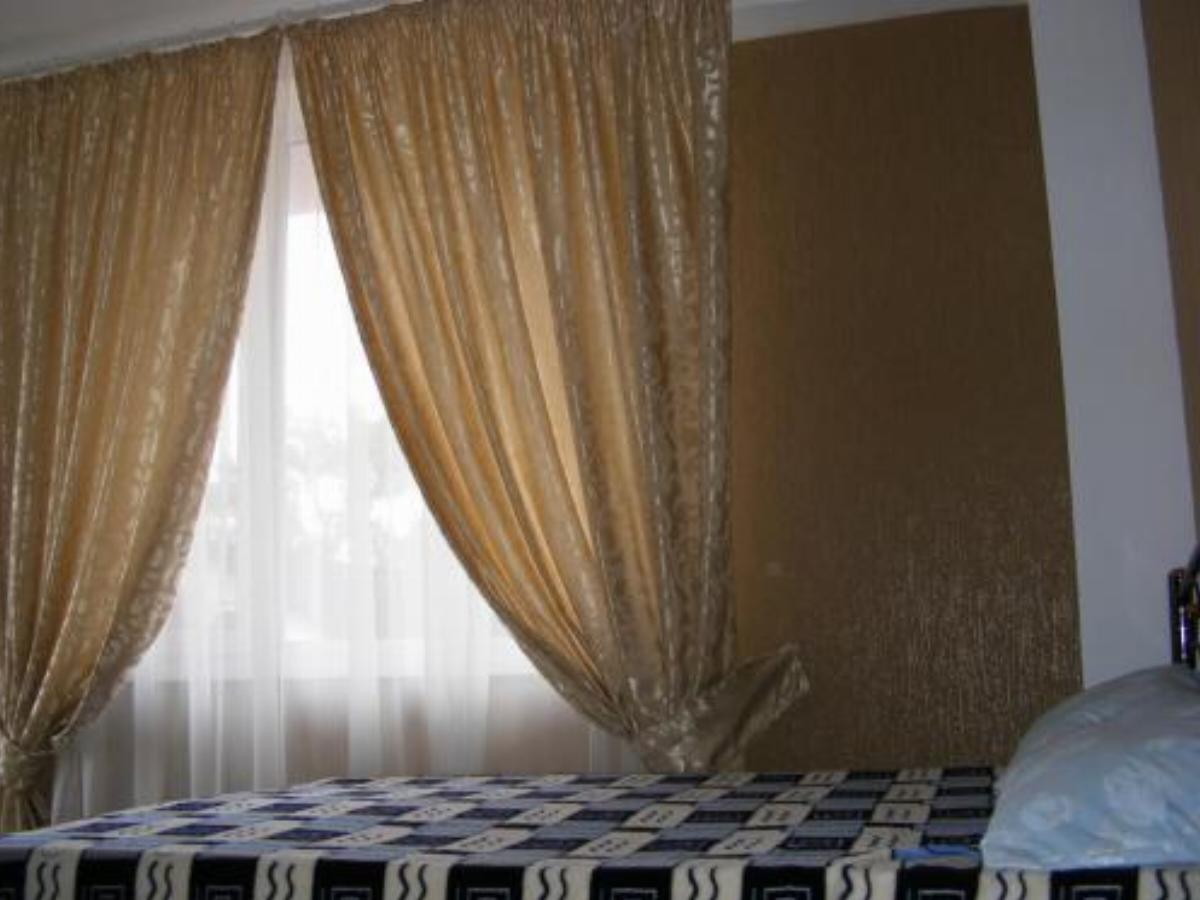 Guest House Zhemchuzhina Hotel Berehove Crimea