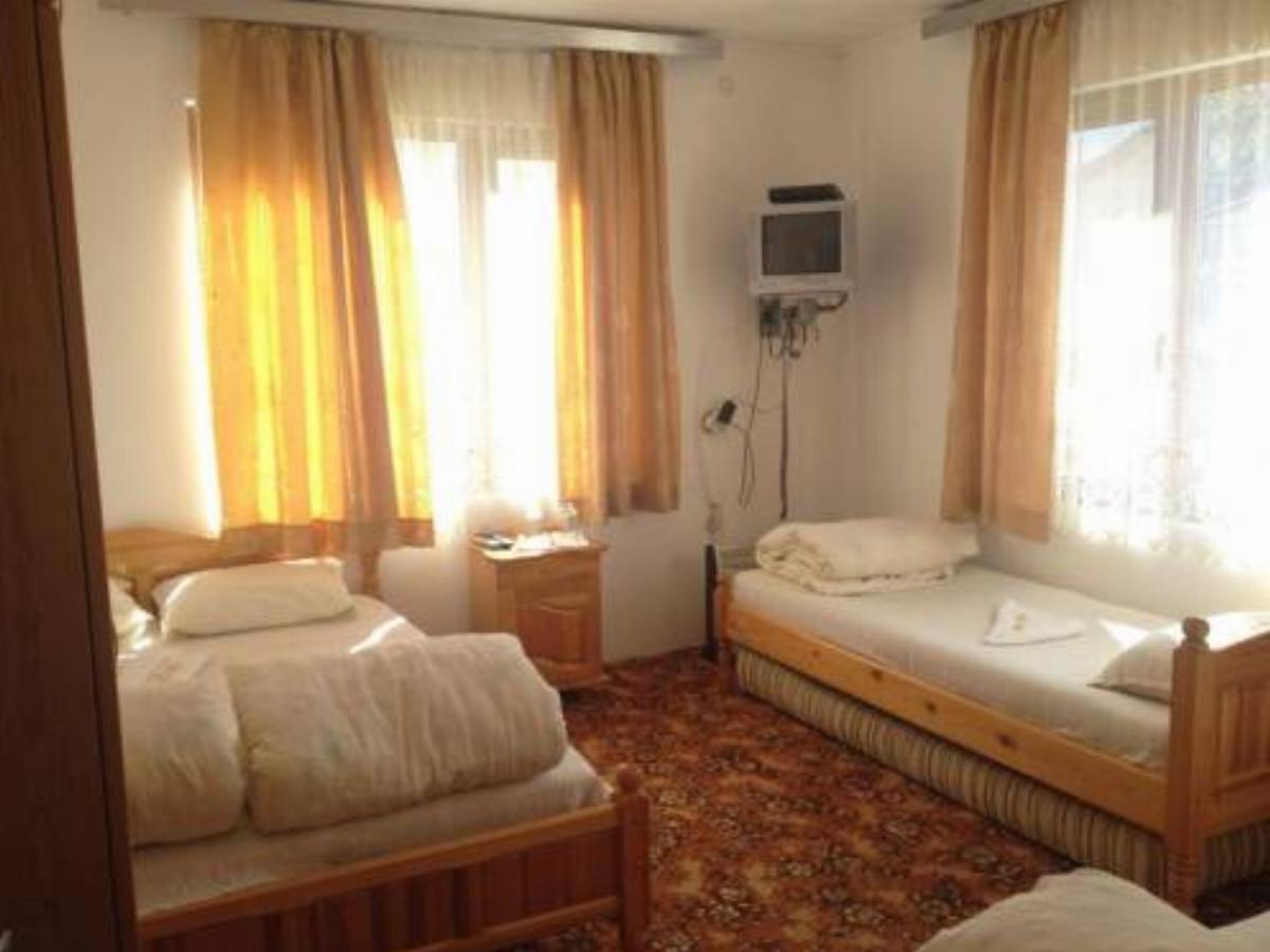 Guest rooms Dyado Sabcho Hotel Apriltsi Bulgaria