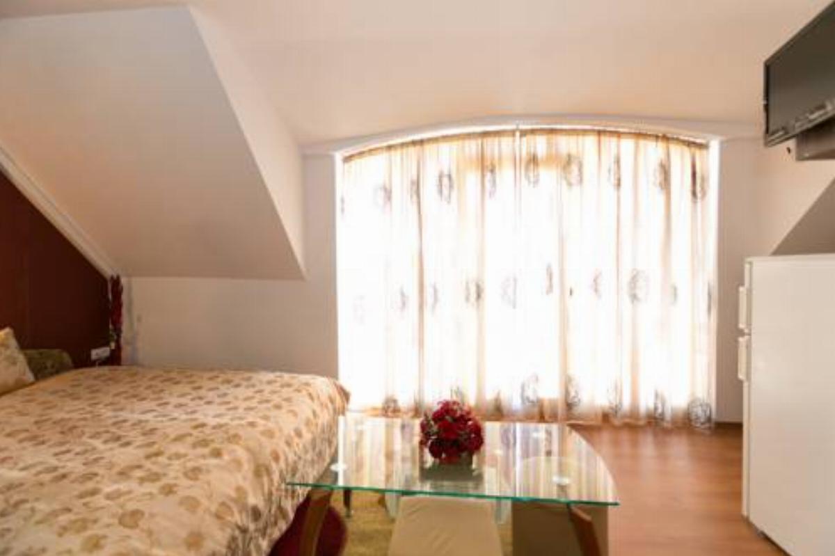 Guest Rooms Tivona Hotel Pazardzhik Bulgaria