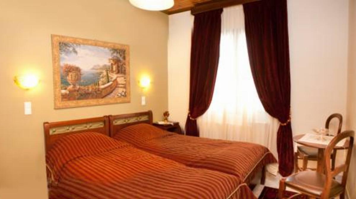 Guesthouse Paralimnia Hotel Kalyvia Greece