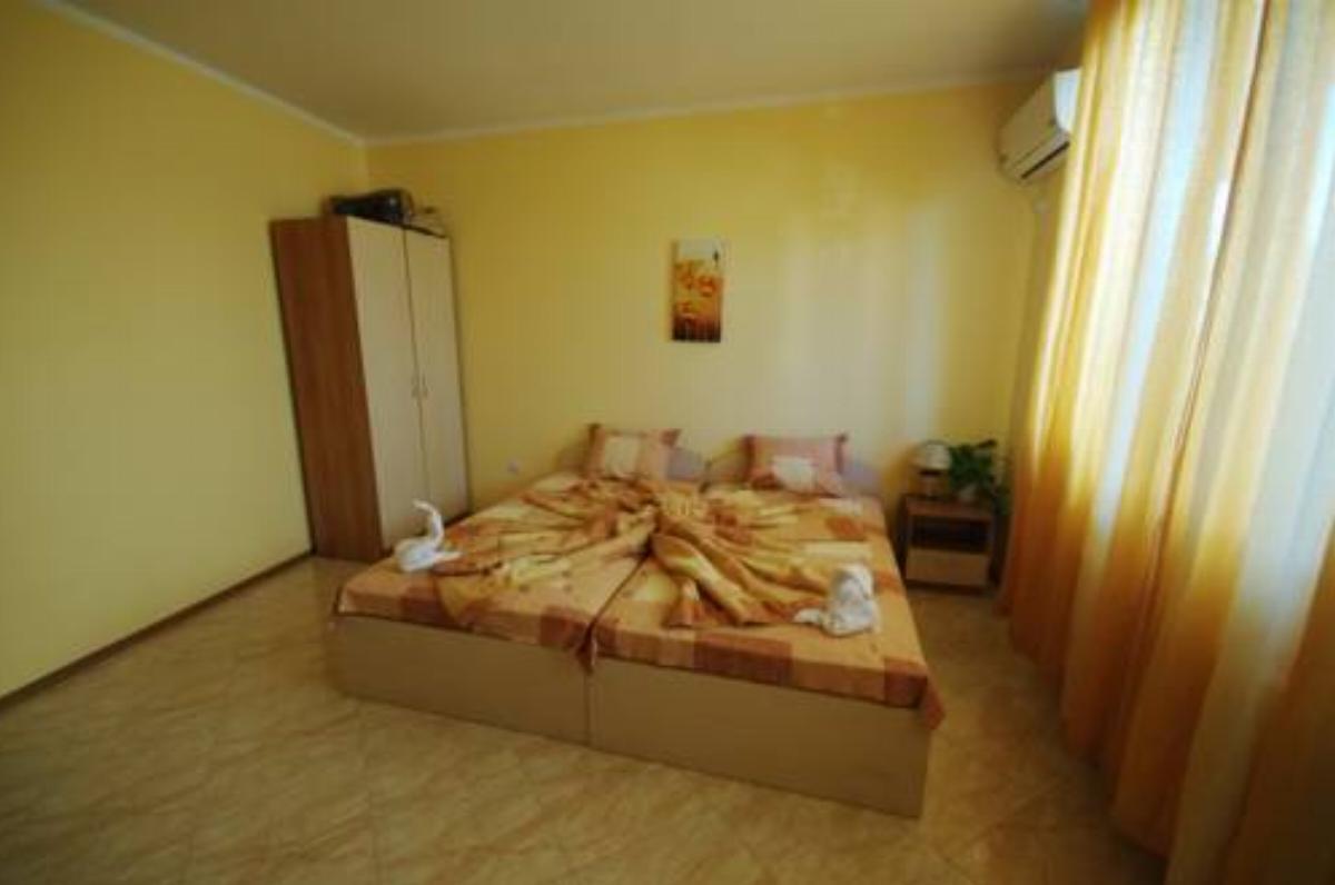 Guesthouse Petrovi Hotel Aheloy Bulgaria