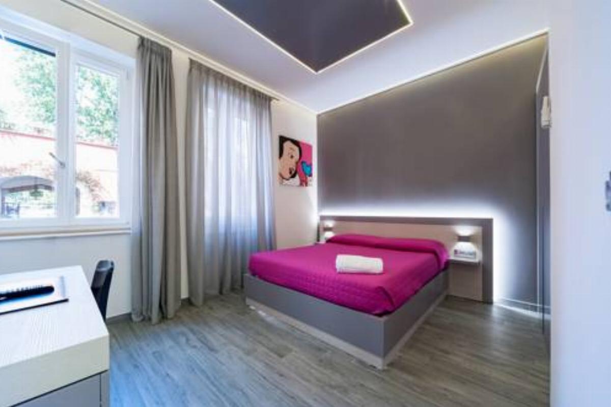 Guesthouse Pop Hotel Roma Italy
