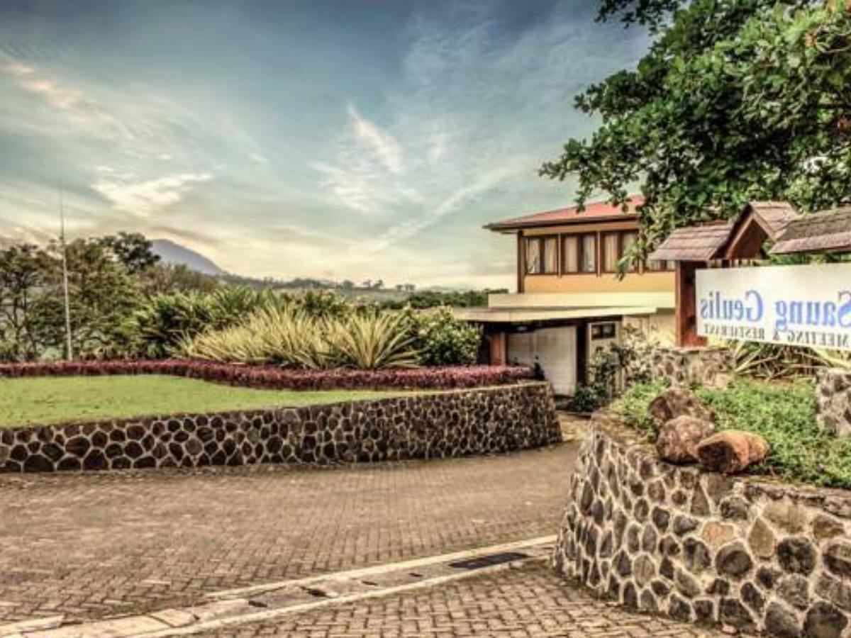 Gunung Geulis Cottages managed by Royal Tulip Hotel Gununggeulis Indonesia