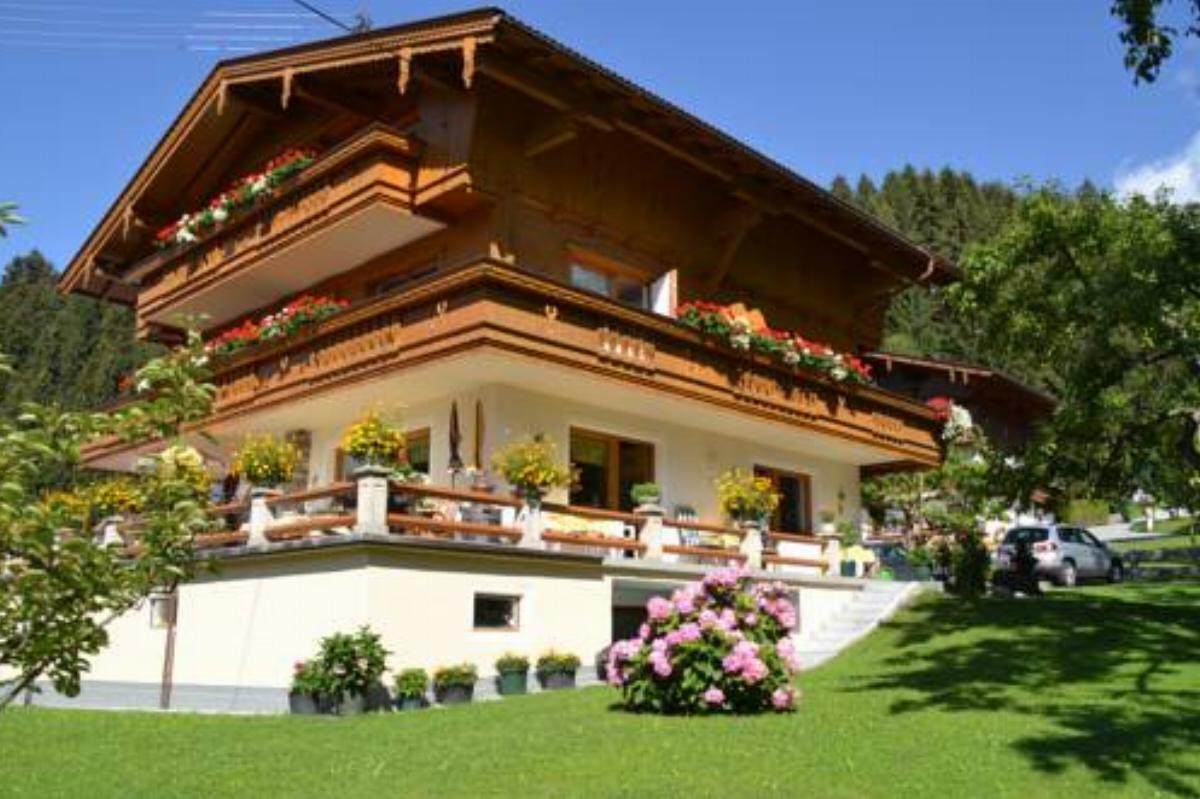 Haus Binder Hotel Ried im Zillertal Austria