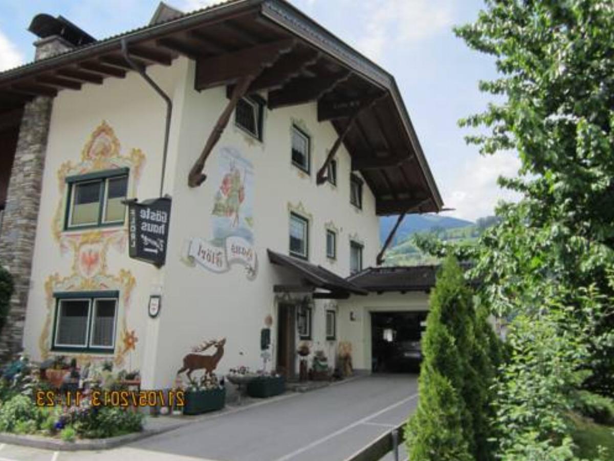 Haus Flörl Hotel Ried im Zillertal Austria